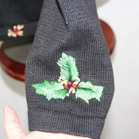 B.P Design Women's Christmas Cardigan Sweater Button Up Holly and Bows Holiday L - Picture 11 of 14
